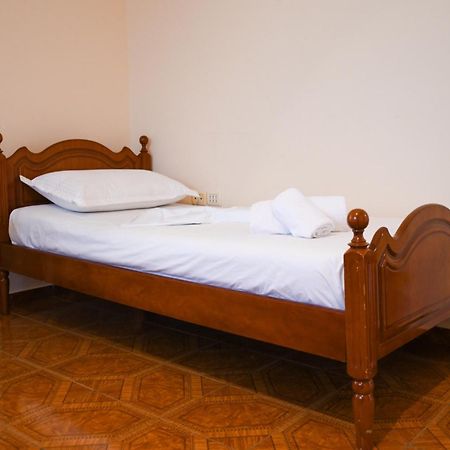 Apartment Darlin Berat Bagian luar foto